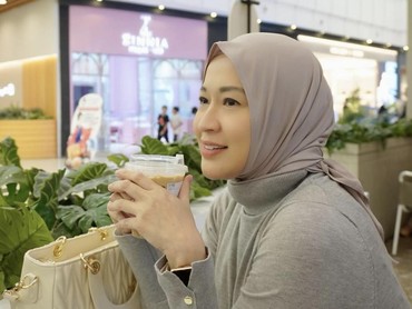 img-title Terpopuler: Respons Okie Agustina Soal Nikahan eks Suami hingga Busana Unik Asri Welas