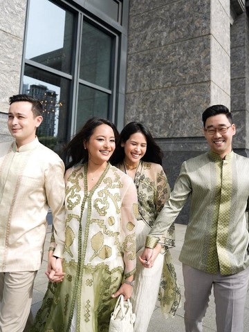 Outfit Lebaran Kompak Artis Indonesia Bareng Keluarga, Tetap Stylish di Hari Raya!