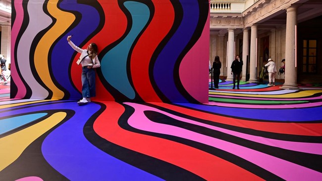 FOTO: Pesta Seni Desain Milan Design Week 2025 Resmi Digelar
