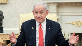 Netanyahu Ngaku Bekingi 'Geng Kriminal' Lawan Hamas di Gaza