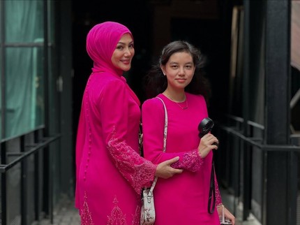 5 Potret Artis Malaysia Erra Fazira dan Aleesya, Sang Putri Kini Sudah Tinggi Semampai