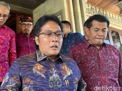 Giri Prasta Khawatir Air Minum Kemasan Plastik Jadi Pemicu Kanker