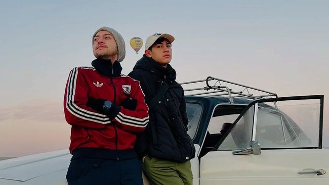 7 Potret Arsen Putra Rifky Balweel yang Telah Remaja, Tampan Seperti Sang Ayah