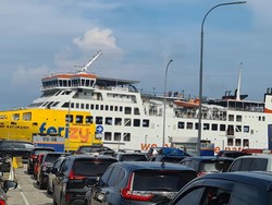 Libur Idul Adha, 416.032 Penumpang Naik Feri Merak-Bakauheni & Ketapang-Gilimanuk