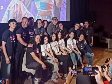 img-title Tak Kesulitan, Anya Geraldine Nikmati Peran Biduan di 'Mendadak Dangdut'