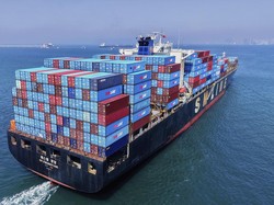 AS Pangkas Tarif Produk Receh China dari 120% Jadi 54%