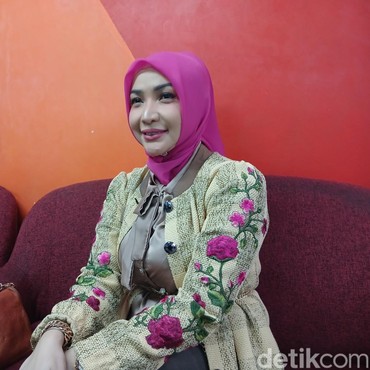 Roro Fitria Tempuh Jalur Hukum Usai Anak Alami Food Intolerance