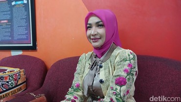 img-title Ungkap Biaya Kebutuhan Bulanan Anak Capai Rp100 Juta, Roro Fitria Disindir Halu