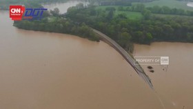 VIDEO: Banjir Ekstrem Genangi Arkansas Usai Badai dan Tornado