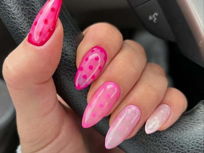 Borderline Nails/ Foto: instagram.com/lexi.loves.nails