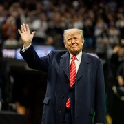 Perang Tarif Memanas, Trump Tunda Tarif Balasan untuk Negara-negara Kecuali China