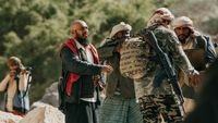 В Эмиратском фильме «Окружение» показана реальная операция по спасению трех солдат ОАЭ в Йемене