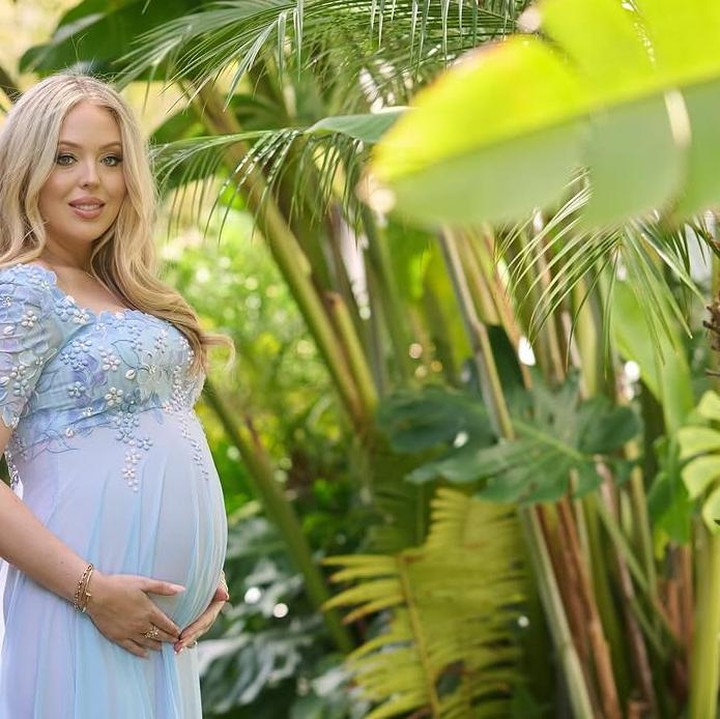 <p>"Hari yang sangat istimewa untuk merayakan kelahiran putra kami! Tinggal 1 bulan lagi! Terima kasih kepada kakak perempuan saya @ivankatrump karena telah merencanakan pesta kelahiran bayi yang paling indah, kami mencintaimu!,' (Foto: @tiffanytrump)</p>
