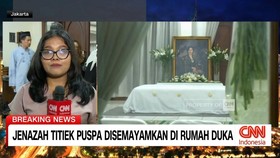 VIDEO: Jenazah Titiek Puspa Disemayamkan di Rumah Duka