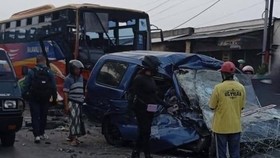 7 Korban Tewas Kecelakaan Maut Gresik Ternyata Satu Keluarga