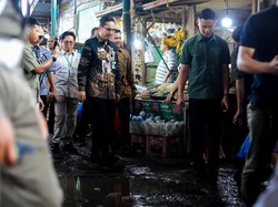 Warga Ngeluh ke Walkot Rico soal Pasar Simalingkar Medan Banjir Saat Hujan