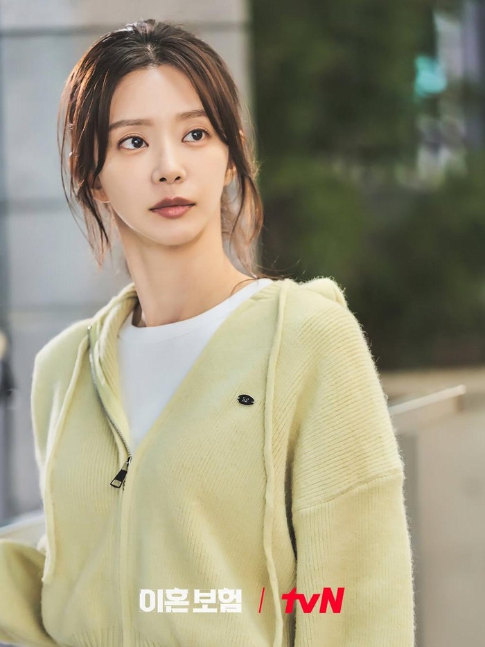Salah satu pemeran utama perempuan dalam drama Korea ini adalah aktris cantik Lee Joo Bin yang berperan sebagai Kang Han Deul./ Foto: tvN