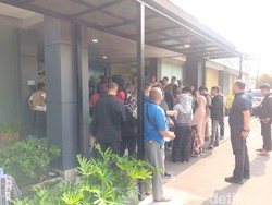 Susahnya Warga Dapat Emas Antam: Dua Hari Antre, Tetap Kehabisan Stok