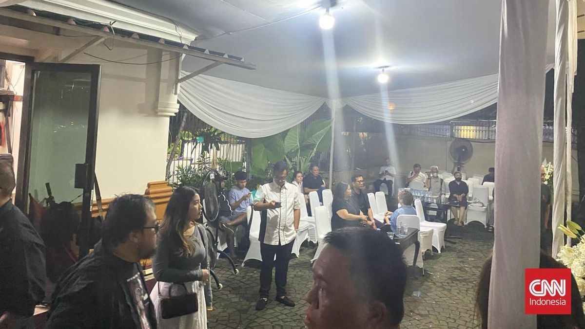 Eks Gubernur sampai Musisi Senior Datangi Rumah Duka Titiek Puspa