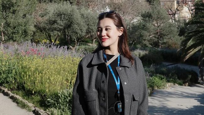 Aaliyah Massaid Liburan ke Barcelona, Intip 5 Potretnya Pamer Baby Bump Bareng Suami