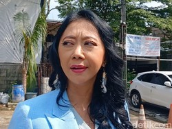 Selain Mau Lebih Muda, Asri Welas Sedot Lemak karena Kebutuhan Kerja