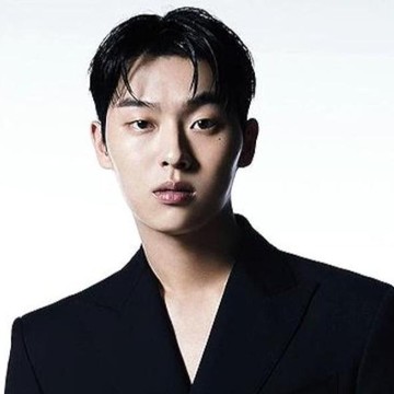 Choi Hyun Wook Resmi Gabung Drama 'Delusion', Siap Adu Akting dengan Suzy dan Kim Seon Ho