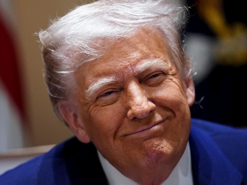 Senat AS Loloskan RUU Pajak dan Belanja Donald Trump