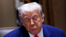 Trump Ngebet Bikin iPhone Sendiri, Ternyata Amerika Tak Mampu