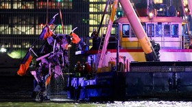 FOTO: Helikopter Jatuh di Sungai Hudson Tewaskan CEO Siemens