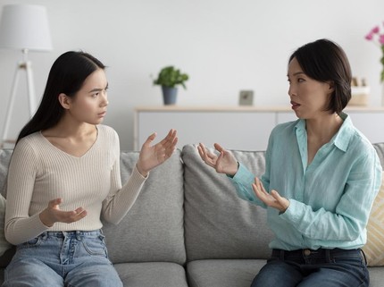 Bunda Ini Beri Reaksi Tak Terduga saat Ibu Mertua Ungkap Tak Suka Lihat Ia Menyusui Bayi