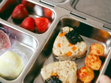 Hari Bawa Bekal Nasional, Intip 7 Menu Bekal Bunda Seleb untuk Anak