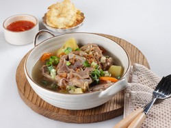 3 Resep Sop Olahan Sapi Mudah & Enak, Cocok buat Menu Harian Keluarga