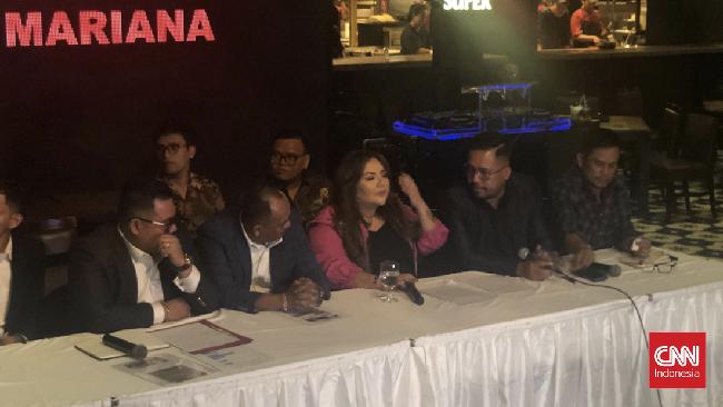 Bareskrim Bakal Periksa Lisa Mariana Terkait Laporan RK Bareskrim Polri akan memanggil Lisa Mariana terkait dugaan pencemaran nama baik oleh Ridwan Kamil. Penyidikan telah dimulai dengan pemeriksaan saksi.