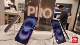 Reseller Bicara Potensi Harga iPhone Naik Imbas Tarif Trump