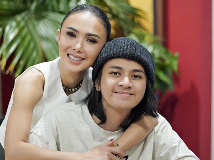 Putra Sulung Yuni Shara Semakin Curi Perhatian, Intip 5 Potretnya Bersama Sang Bunda