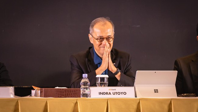 Direktur Utama Allo Bank Indra Utoyo mengundurkan diri dari jabatannya. Sebagai pengganti, Ari Yunanto diangkat jadi Plt. dirut Allo Bank.
