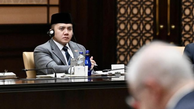 Seskab Teddy ungkap isi perbincangan Prabowo dengan Presiden AS Donald Trump lewat telepon selama 15 menit.