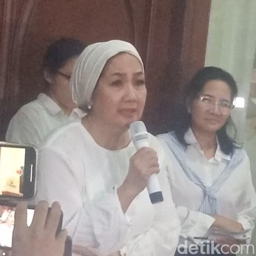 Tolak Tawaran Ahmad Dhani Tagih Royalti ke Ariel NOAH, Anak Titiek Puspa: Jangan...