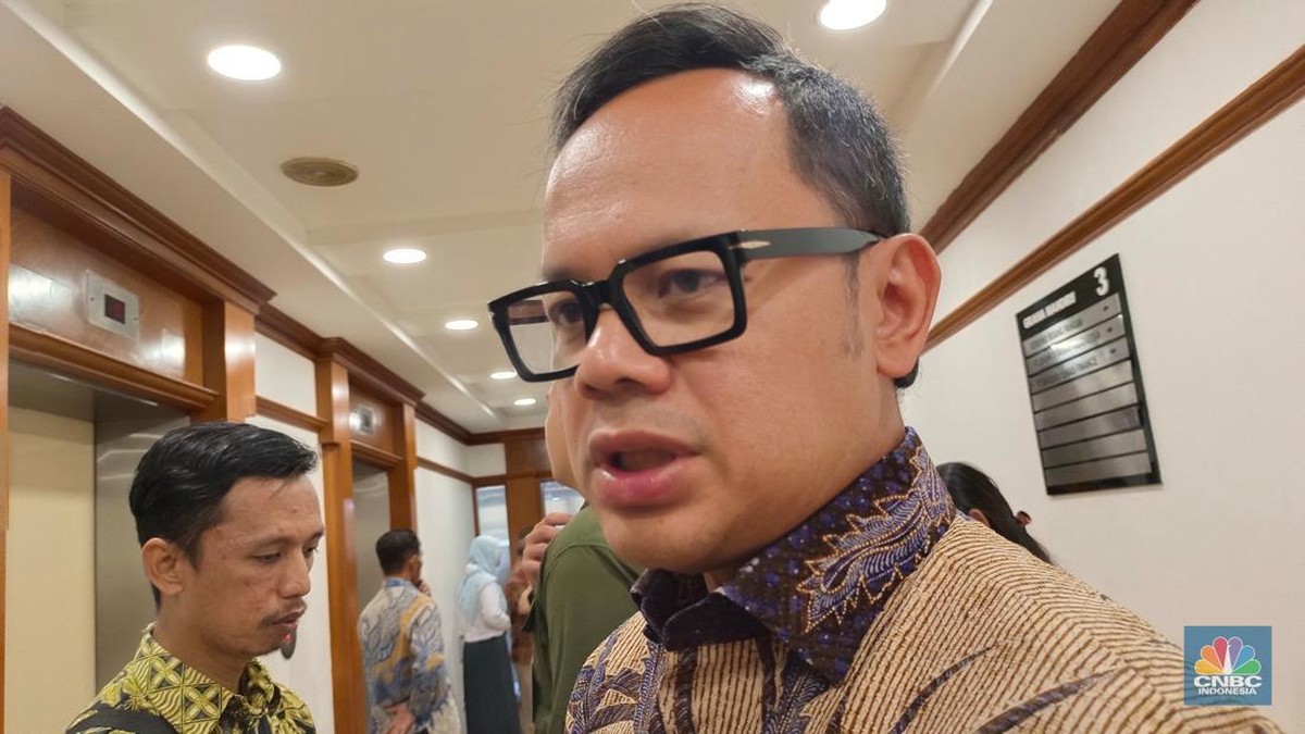 Pemda Kesulitan Bayar Gaji ASN, Wamendagri Minta Jangan Ada PHK