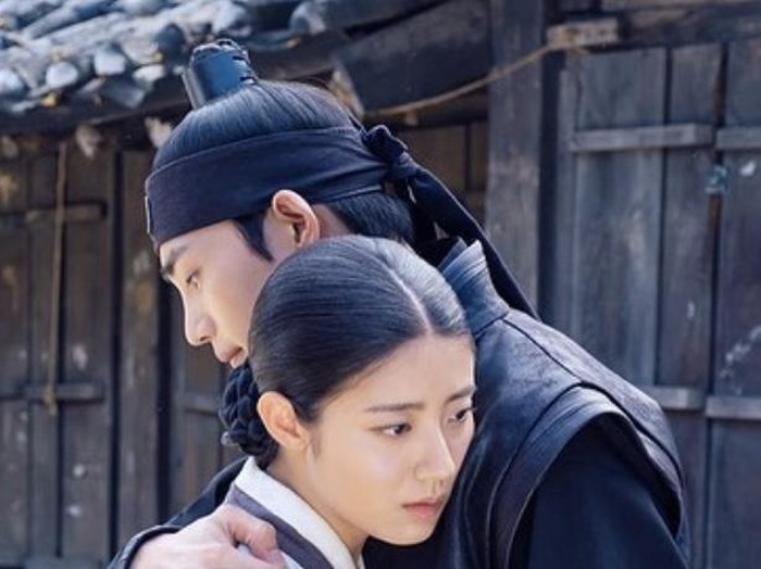 Ajang Reuni Setelah Sempat Adu Peran di Drama 100 Days My Prince
