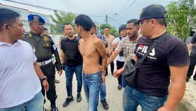 Aparat Gabungan Tangkap 7 Orang Diduga Serang & Bakar Motor Polisi