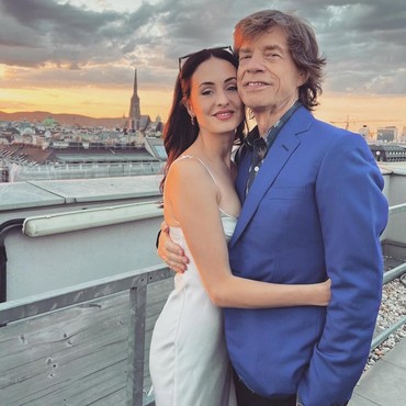 Berusia 81 Tahun, Mick Jagger Resmi Tunangan dengan Melanie Hamrick
