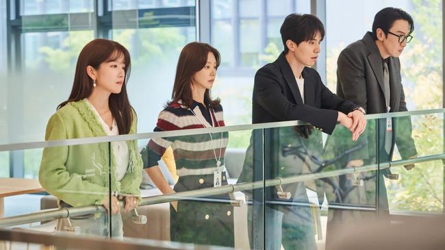Sinopsis The Divorce Insurance: Lee Dong-wook dan Lee Kwang-soo bekerja sama jadi agen asuransi perceraian.