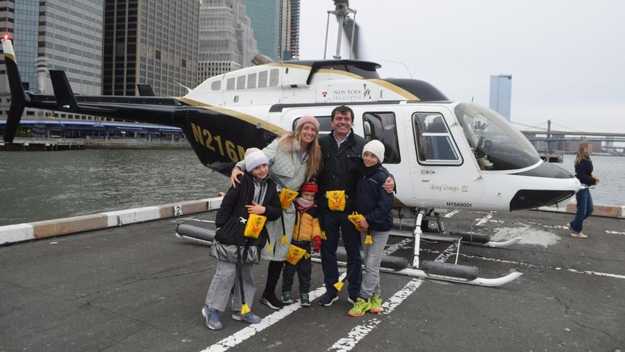Helikopter Jatuh di New York, Bos Siemens dan Keluarga Tewas Helikopter Jatuh di New York, Bos Siemens dan Keluarga Tewas
