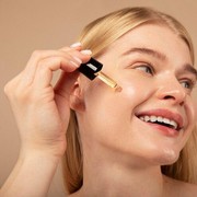 Tidak Cocok dengan Retinol? Coba Deretan Bahan Alternatifnya untuk Meremajakan Kulit Ini!