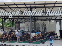 Gerakan Dakwah Berbasis Makanan di Masjid Baitul Huda Bandung