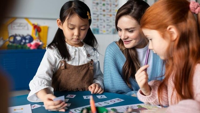 img-title Penting Namun Sering Terlewatkan, Ini Cara Melatih Fokus Anak Sebelum Belajar Calistung