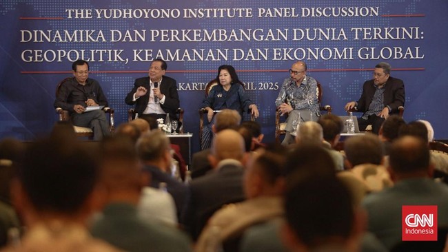 CT menyarankan ada tim khusus untuk menggarap wacana Prabowo untuk menghapus kuota impor demi memastikan kepentingan nasional terjaga.