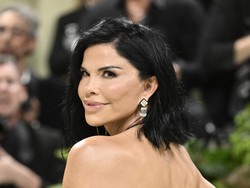 Lauren Sanchez Butuh Kostum ke Luar Angkasa, Oscar de la Renta Turun Tangan