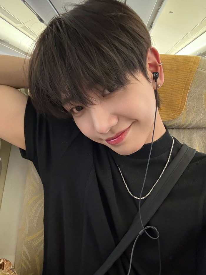Leader BOYNEXTDOOR, Jaehyun, memiliki surname yang tak kalah unik dan langka, yakni Myung. Marga itu sendiri mempunyai beberapa arti, dua di antaranya ialah cerah atau terang serta jernih. Wah, indah sekali ya artinya!/ Foto: x.com/BOYNEXTDOOR_twt